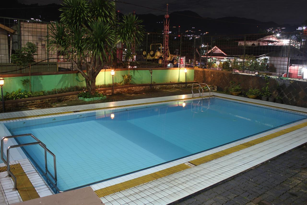 โรงแรมเปอร์มาตา อะลัม ปุนจัก ภายนอก รูปภาพ